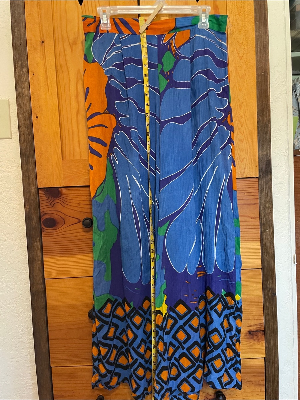 Pull on wide leg lightweight rayon summer pant size L